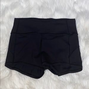 Lululemon Groove Booty Shorts